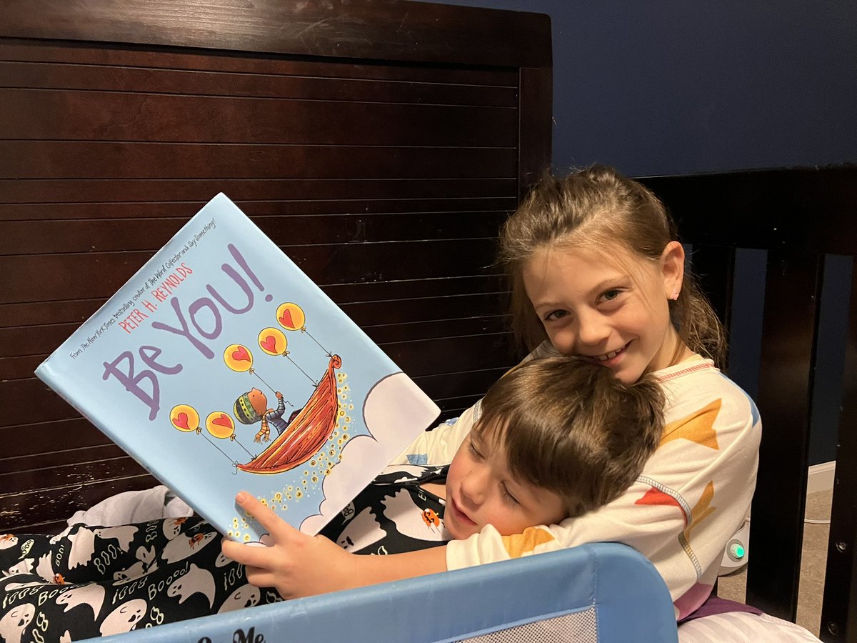 AsheleyHarris1's tweet photo. We are encouraging early-literacy skills tonight while Kensey reads Be You to her little brother! We love the One Book, One School initiative and the message it sends to our family to be unapologetically YOU! #hawktalkhd https://t.co/2ibf1rt7l0