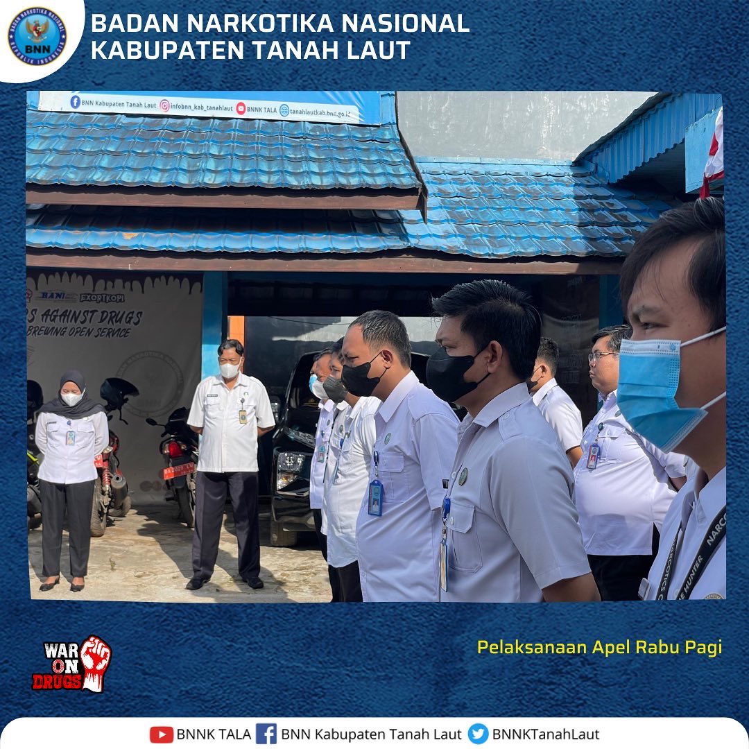 bnnktanahlaut's tweet photo. Apel pagi dipimpin oleh Kepala BNNK Tanah Laut dan diikuti oleh seluruh pegawai BNNK Tanah Laut.
#WARONDRUGS
#SPEEDUP_NEVERLETUP
#STOPCORONA
#DALASHANGITKADANARKOBA https://t.co/Armza1sBTI