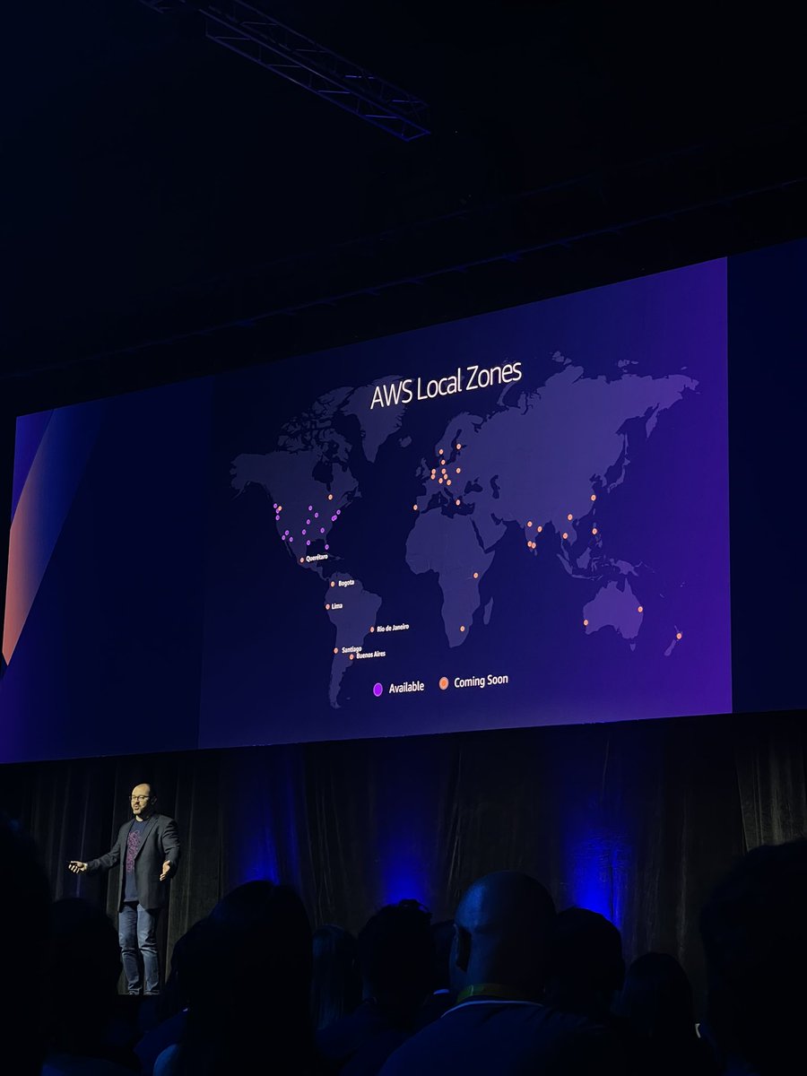 #aws Summit Bogota