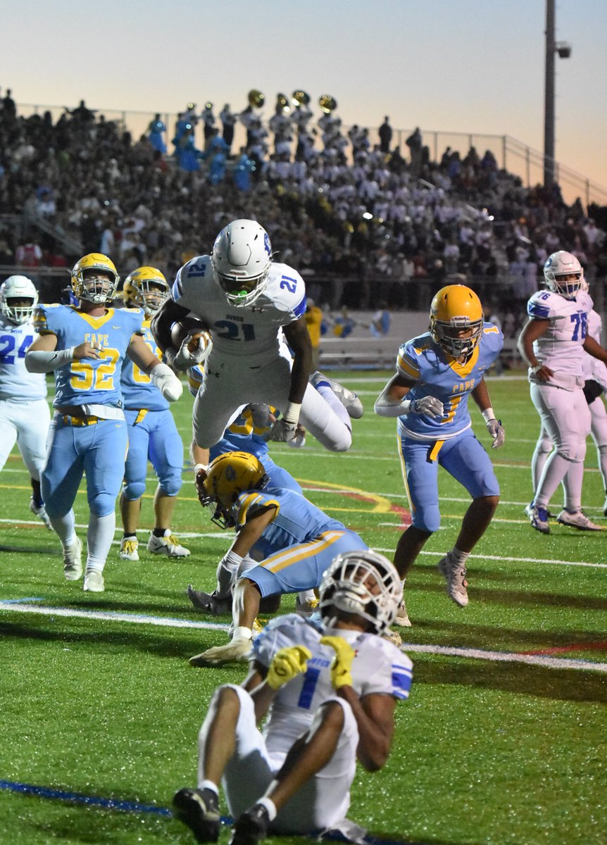 Photo Dump.. @CSDDoverHigh vs @CapeHSFootball Football photos #delhs #302sports #delivesports 302sportsphotos.com/?p=16501