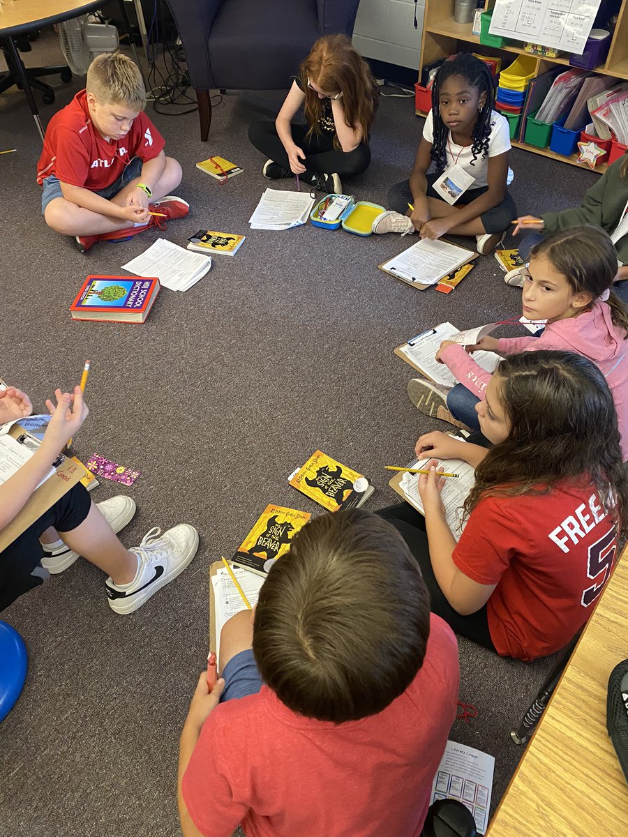 Ashley Crumbley (@a_crumbley) on Twitter photo High levels of engagement were happening today in morning meeting, writing, the Glow Lab, and book clubs! #SOARon <a href="/VaughanRockets/">Vaughan Elementary</a> High levels of engagement were happening today in morning meeting, writing, the Glow Lab, and book clubs! #SOARon <a href="/VaughanRockets/">Vaughan Elementary</a>