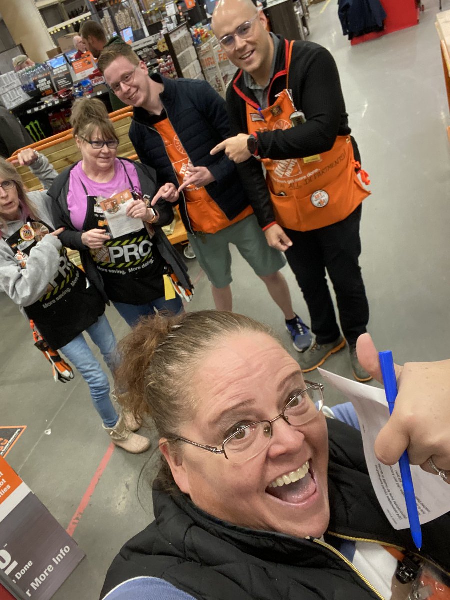 SpragueVal's tweet photo. We started out our DOTW walk by recognizing our Pro Cashier, Jenn! Top credit champ last week!! #OneTeamOneKeene @THD_3488 @JoshSirois5 @AdallaireSr @stevenlongmoor1 https://t.co/kGs3CRkiPo