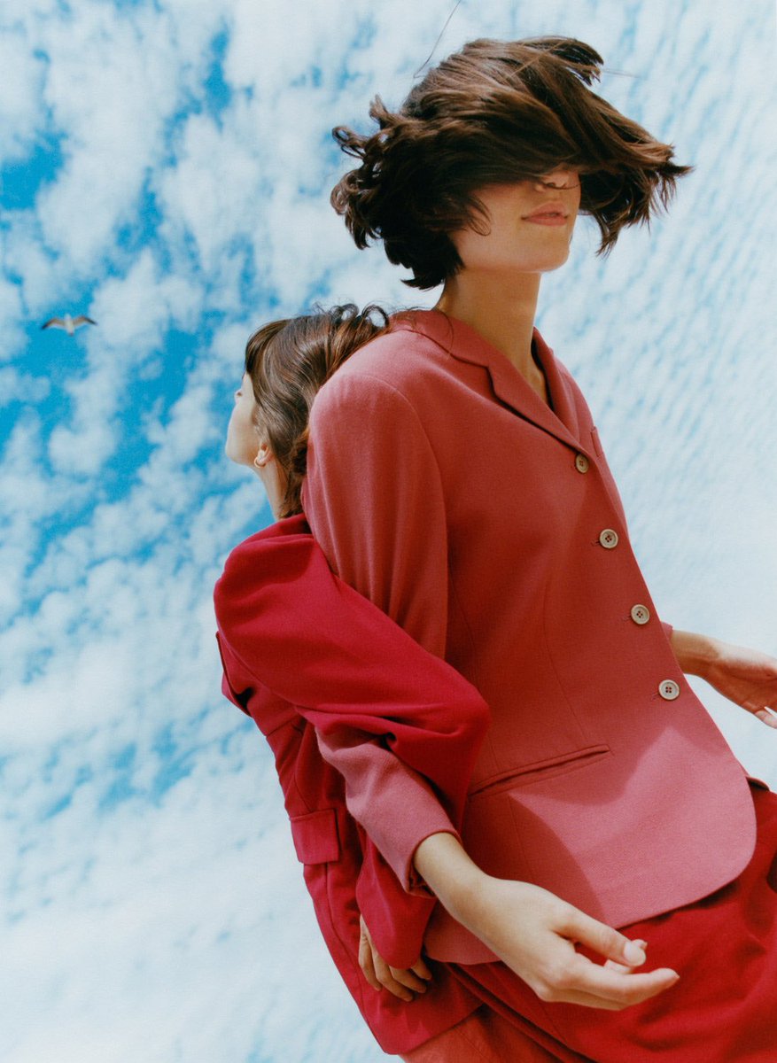 LumireMoodboard's tweet photo. Photography by Josh Aronson https://t.co/xtcwKKoV8U