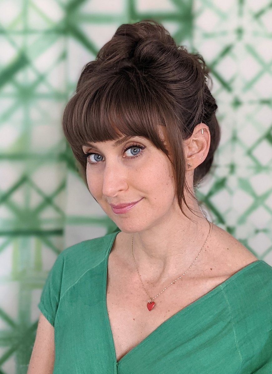 Jenny Yurshansky’s will be at the opening celebration of Dear Future this Saturday, October 8! Stop by after the panel conversation to meet the artist and learn more about the project and how to participate at a future workshop. 

Learn more here: 18thstreet.org/event/ranus-co…