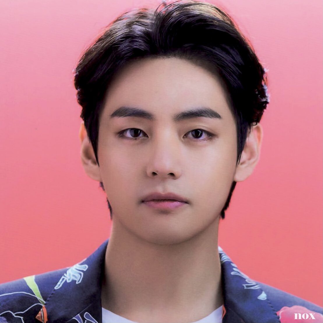 24                                    26 
years                               years
old                                   old