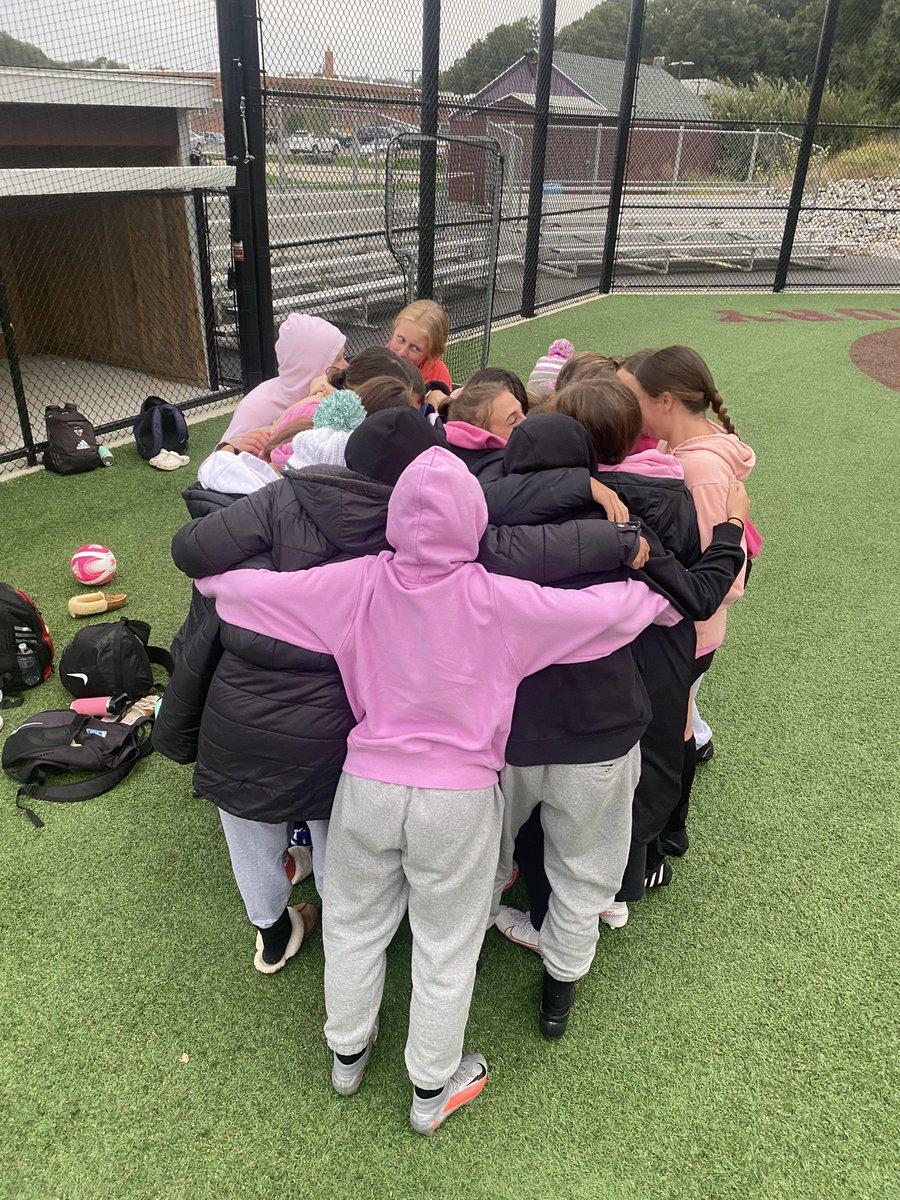Circle of trust heading into tomorrow night’s senior game! Can’t believe the season is half over ⚽️ but ready to see what it holds for us- come check us out at 7pm on the turf!