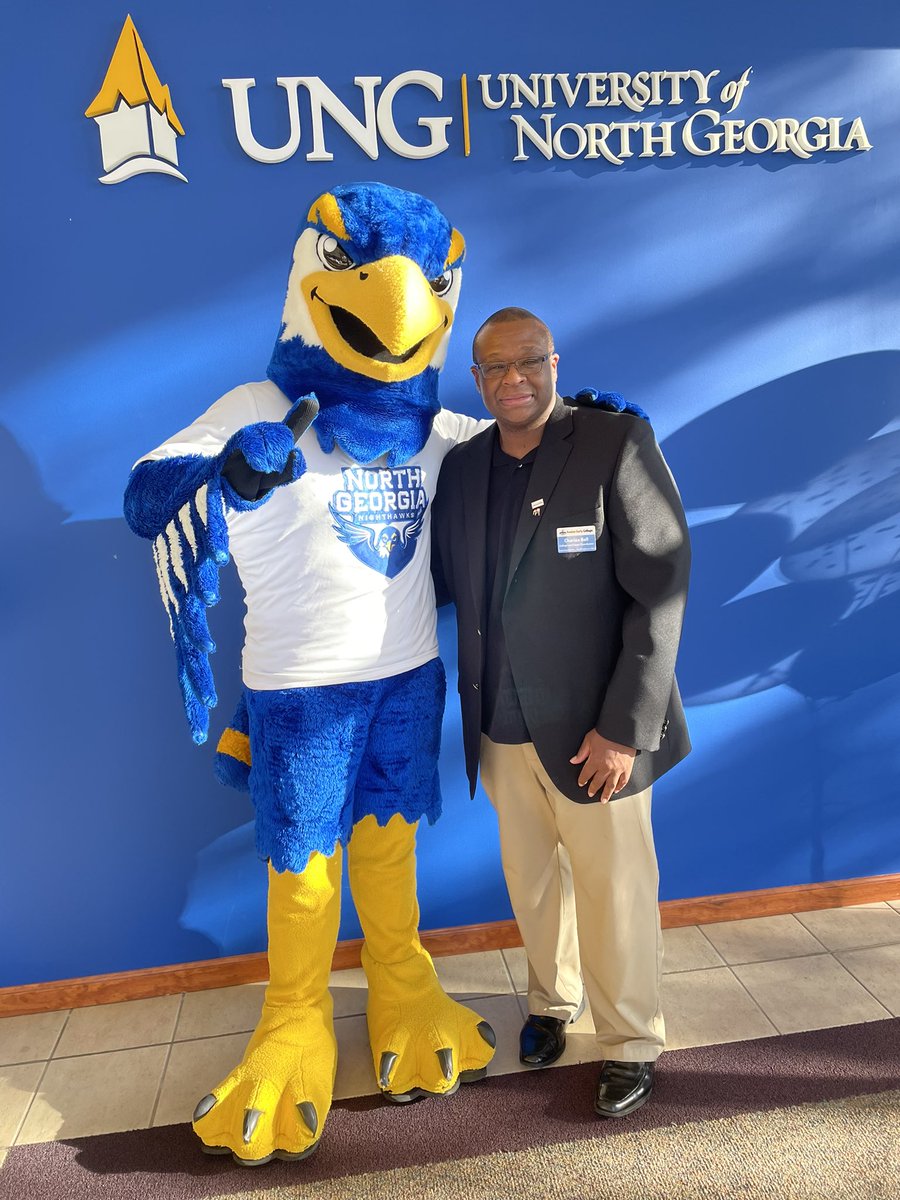 IvesterEarlyCollegeHallCo tweet media