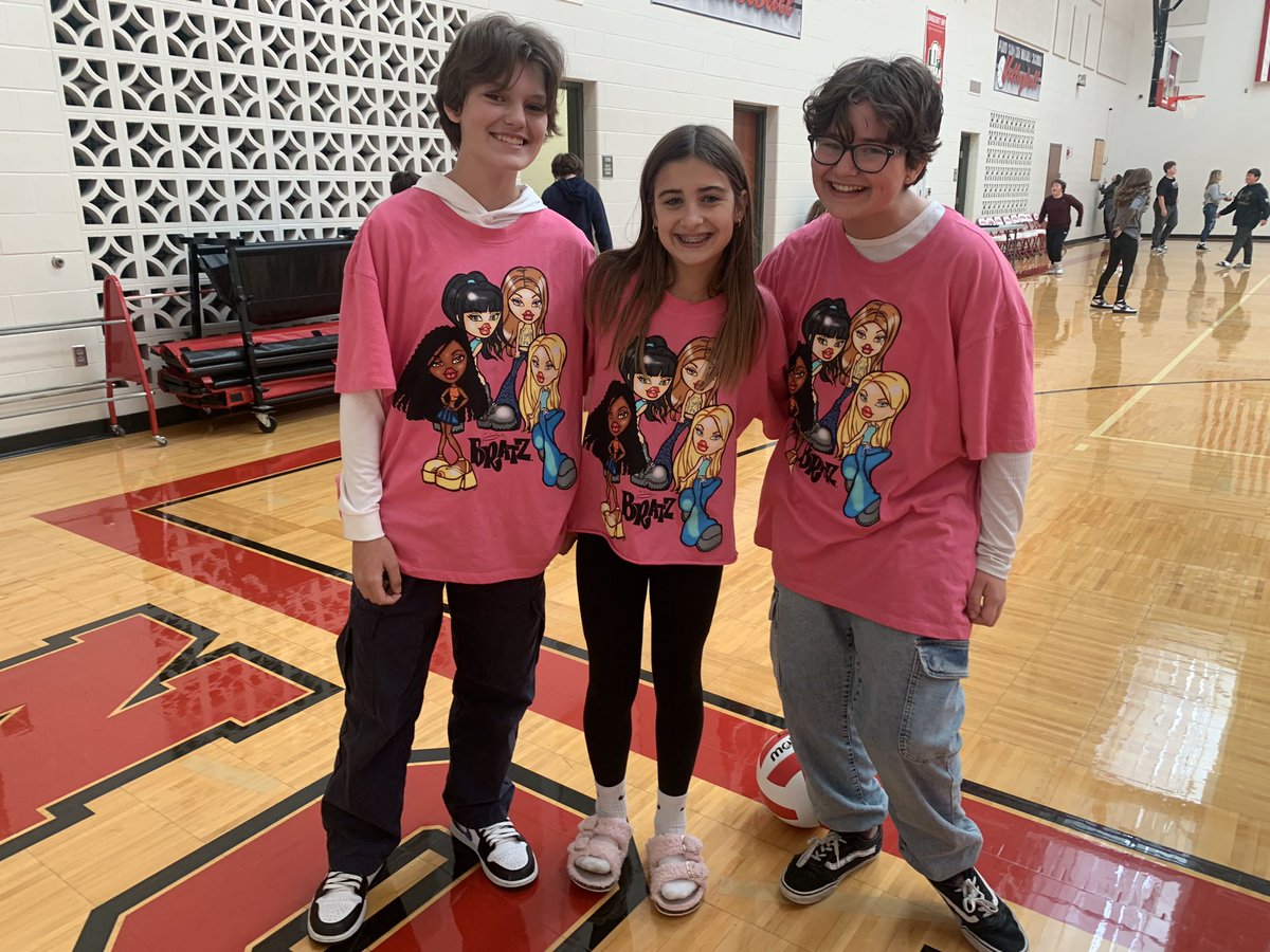portclintonms's tweet photo. Twin Day at PCMS. 2022 HoCo Spirit Week! https://t.co/zIhcJ7awVd