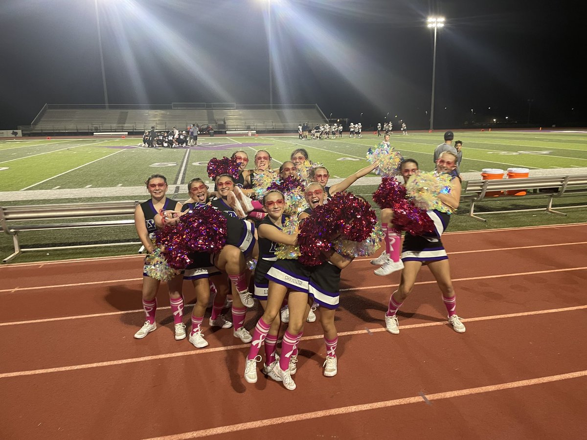 CoachThiel's tweet photo. In October, we wear pink every day! #witnessgreatness #cheerforacure @LLMSLynx @WillisSchools https://t.co/fc3ZZWX1zt