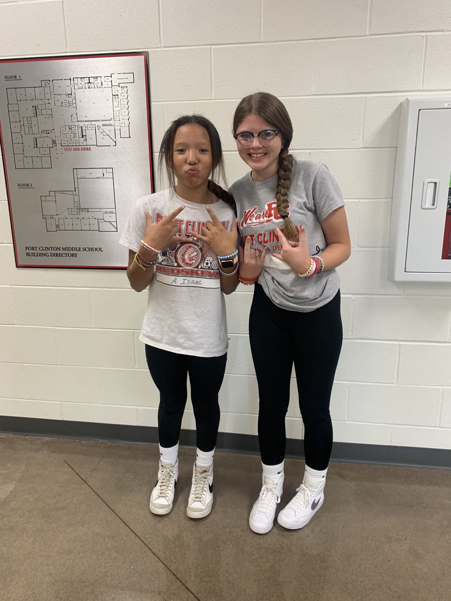 portclintonms's tweet photo. Twin Day at PCMS. 2022 HoCo Spirit Week! https://t.co/WsREO6SVvO