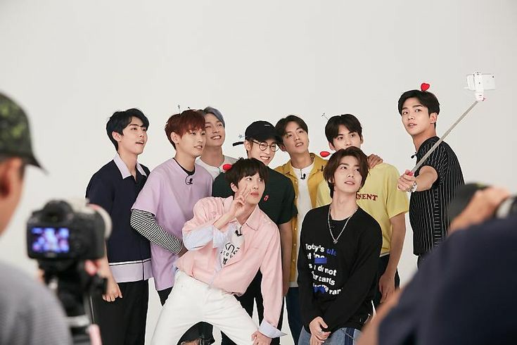 hwiyoungberry's tweet photo. they are so cute😭 https://t.co/UIzHPiwFXQ