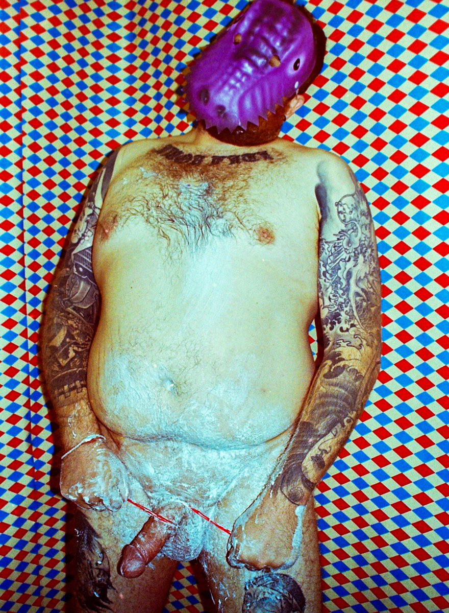 highcreatives's tweet photo. Erotic shaving 🪒💦🤤 #35mm https://t.co/m5x1vvqsP3