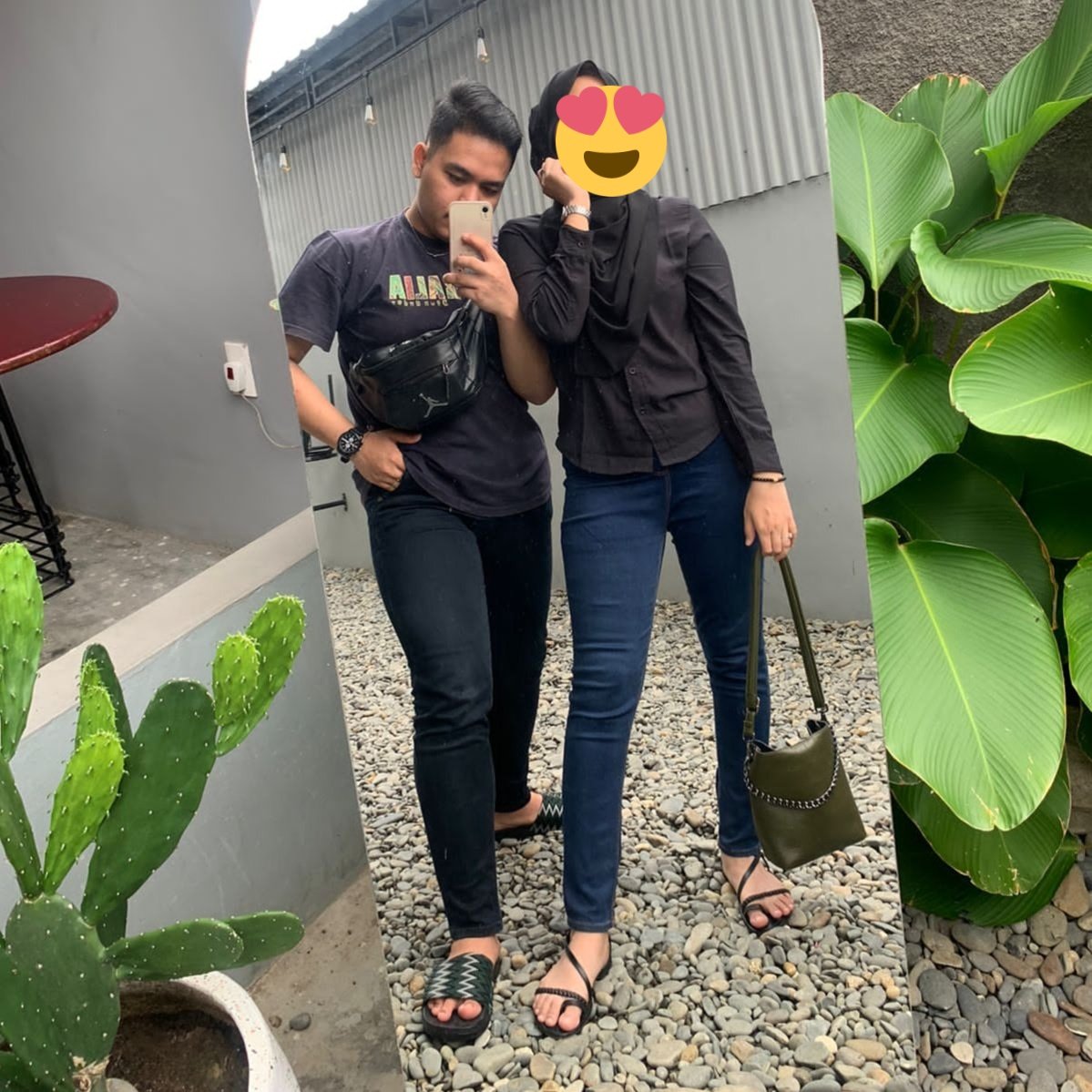 mhdytttt's tweet photo. Hidup itu gampang..
Standarisasi orang oranglah yang bikin ribet😅😅 https://t.co/4JiE0CY2KS