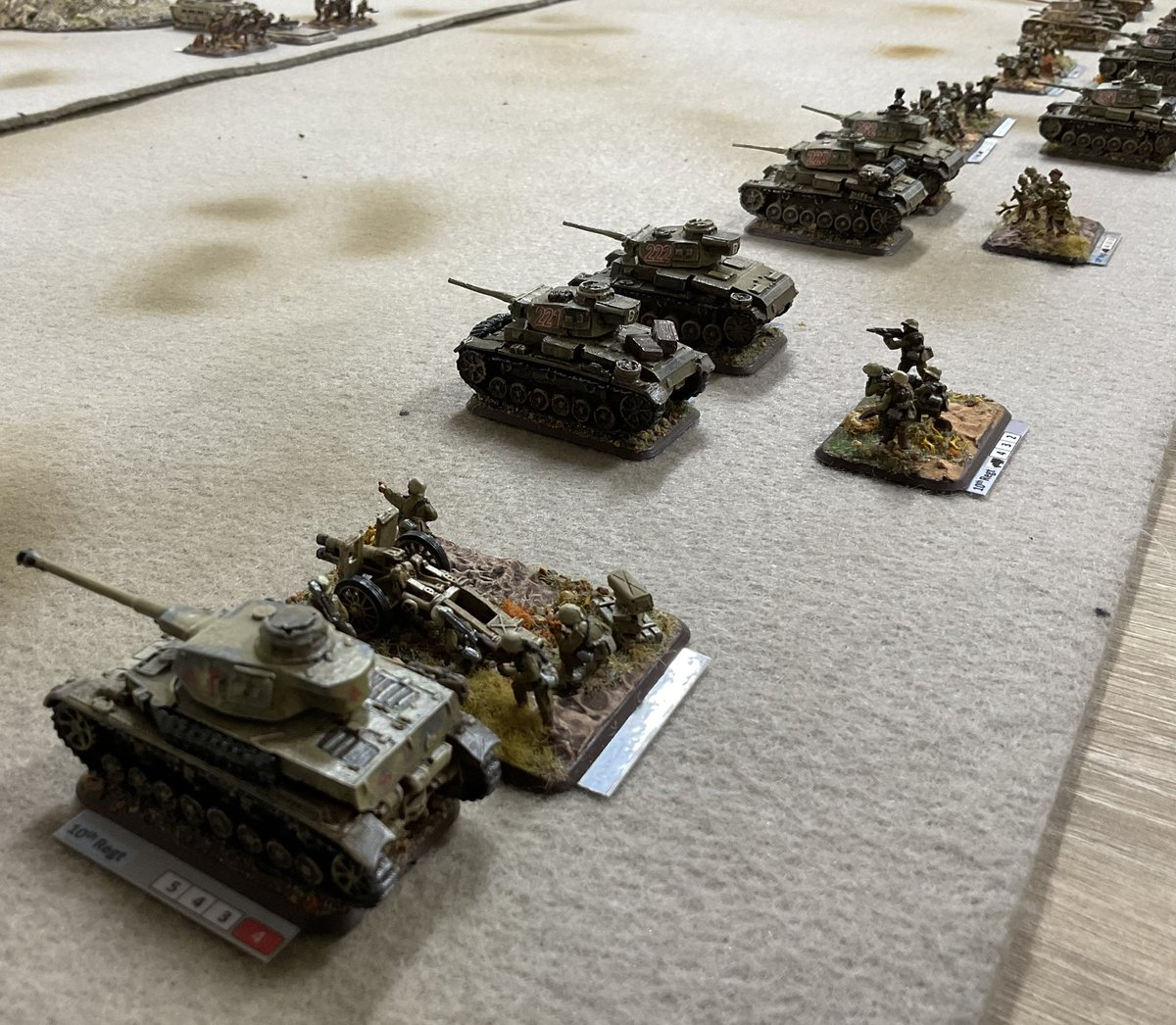 Oldwargamer's tweet photo. Germans supported by the Italians or vice-a-versa. Early WWII is so interesting.
#wargaming #wargames #wargamer #15mm #Rommel #earlywar #WWII #ratsoftobruk #tobruk https://t.co/4Tkfsdgpmx