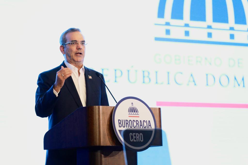 El cambio, sin dudas, es esto: uno que comienza desde dentro y se tiene que sentir fuera.  

#BurocraciaCero #EstoEsCambio