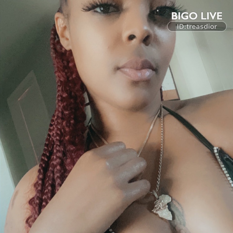 TreasureDiorr's tweet photo. Come and see Treasure streaming live on #BIGOLIVE and make new friends! 
https://t.co/fkgib4MRTP https://t.co/QbNkyihGC2