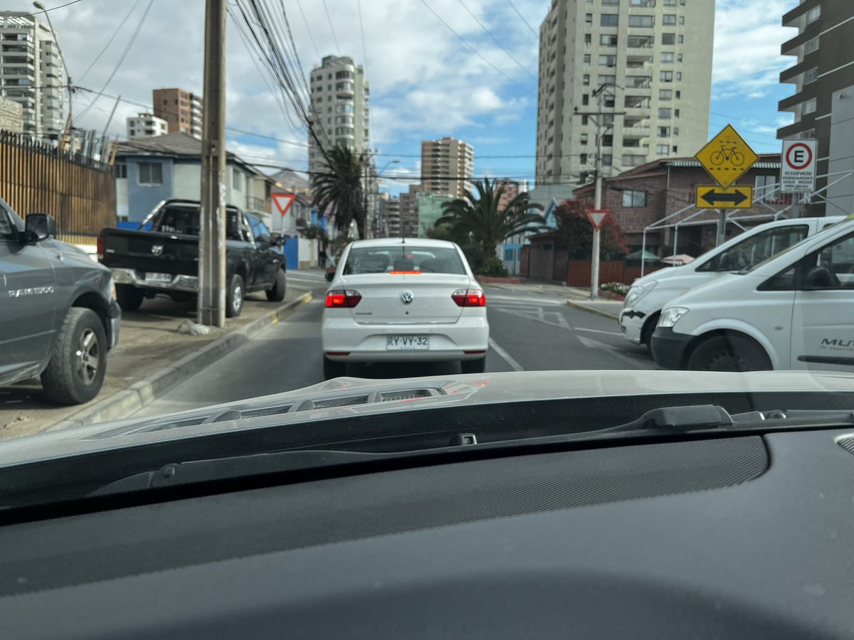 Dani Acevedo tweet media