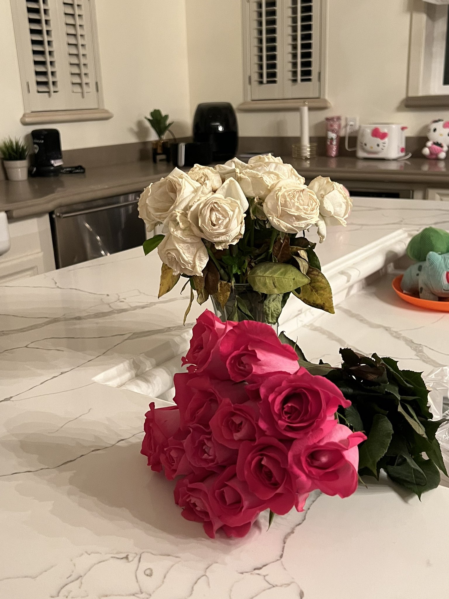TW Pornstars ₘᵤₙₑcₐ. Twitter. Aw my bf mom sent me flowers through him