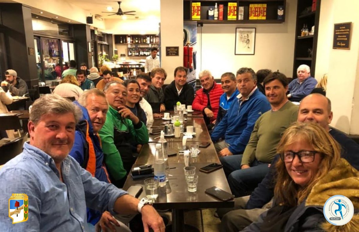 mopedep's tweet photo. En el marco de los Torneos Juveniles Bonaerense, la mesa política del https://t.co/s0DMznoJTt.dep. mantuvo una importante reunión con el director provincial de Deporte Social, Marcos Cianni.
Se analizaron políticas deportivas y se generaron propuestas y proyectos a llevar a cabo. https://t.co/7FFfxbkroH
