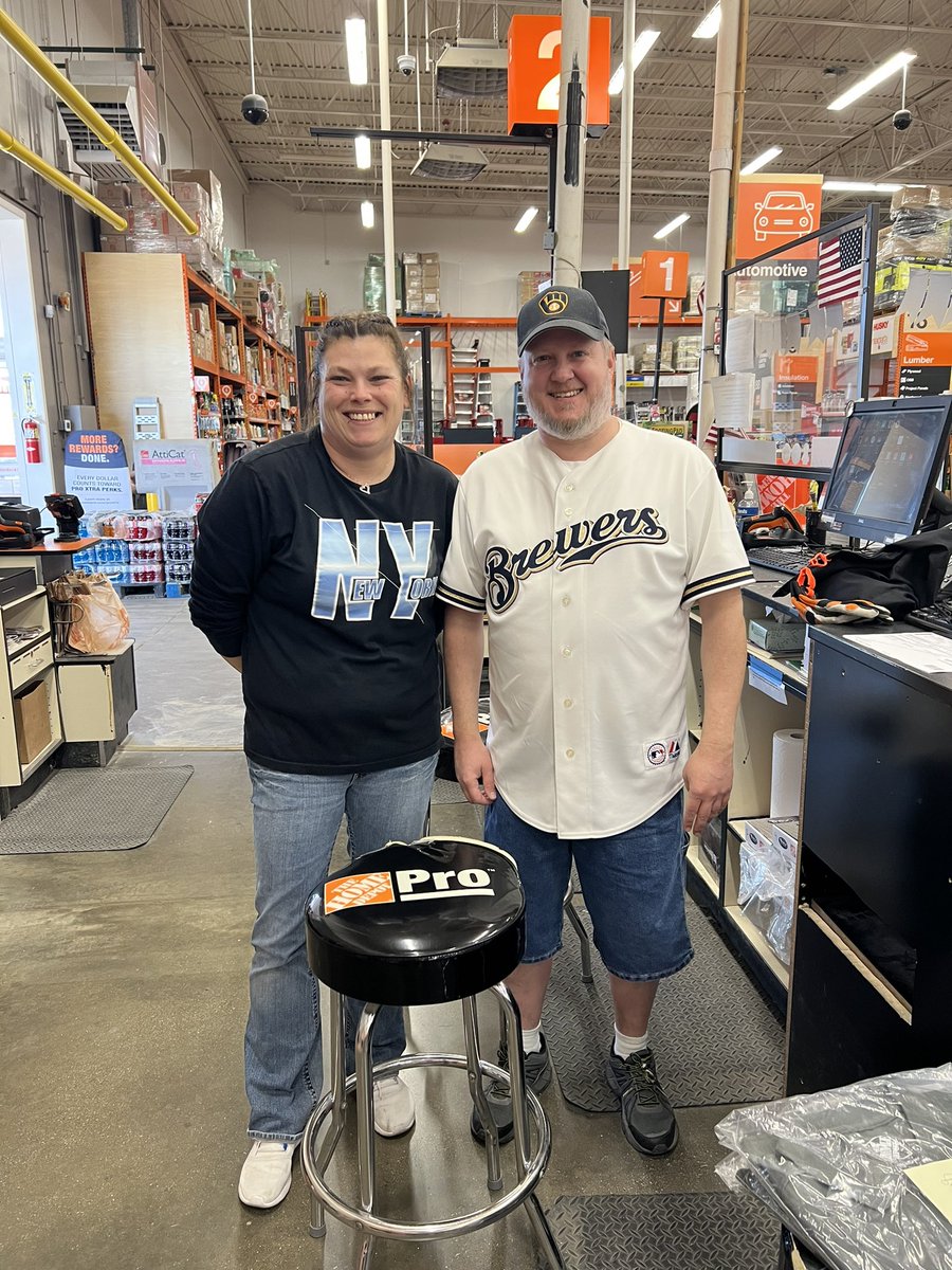 Lea Smock tweet media