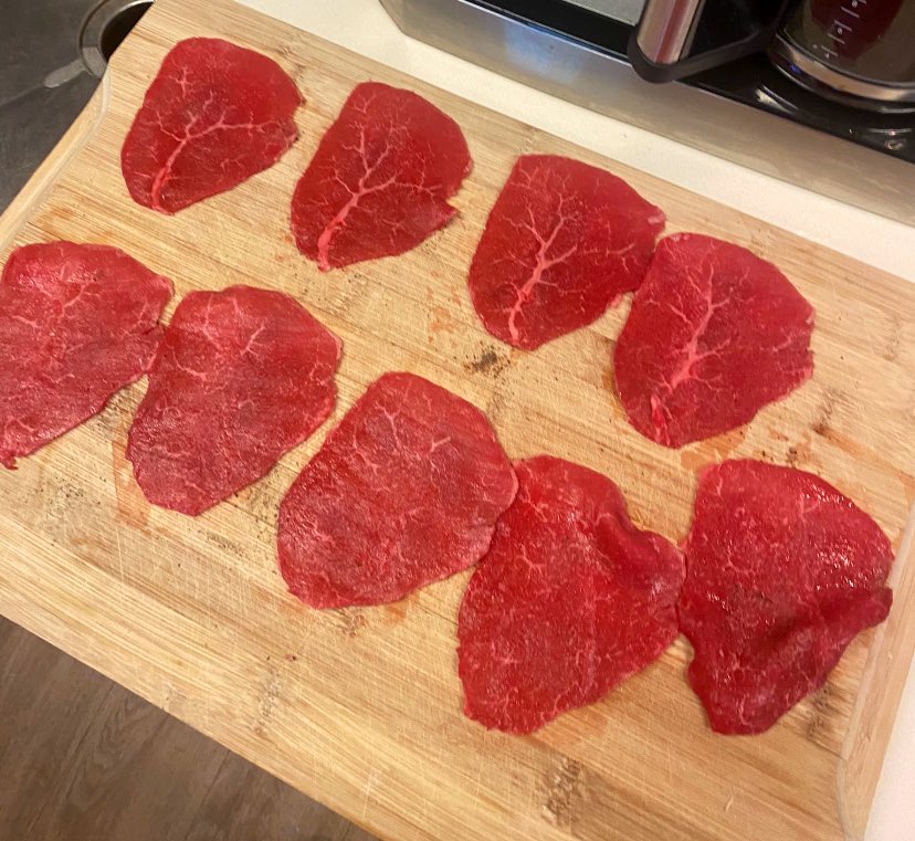 Simon_SoupPro's tweet photo. Even cheap cuts of meat 🥩 can be good! This is a $6 Kobe beef eye of round & made 2 #HomeMade meals. Chicago Style Italian beef sandwich 🥪 with Au Jous & @MarconiFoods hot giardiniera peppers. Also made a Korean BBQ with banchan #MeatForDays #Beef #Foodie #HomeCook #CHI #Korea https://t.co/uwebiK1X8G