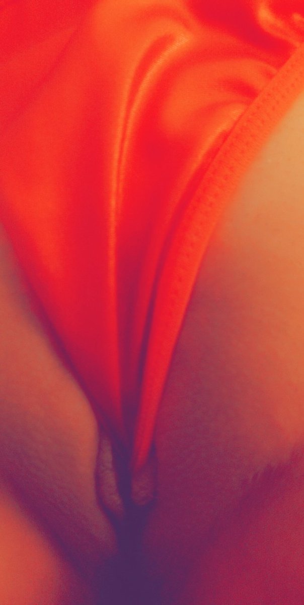 Emma50966355's tweet photo. If you want to get down there retweet๐
#WifeSwapping #wife #pullthemtotheside #RetweeetPlease https://t.co/U9xxMjmOhC