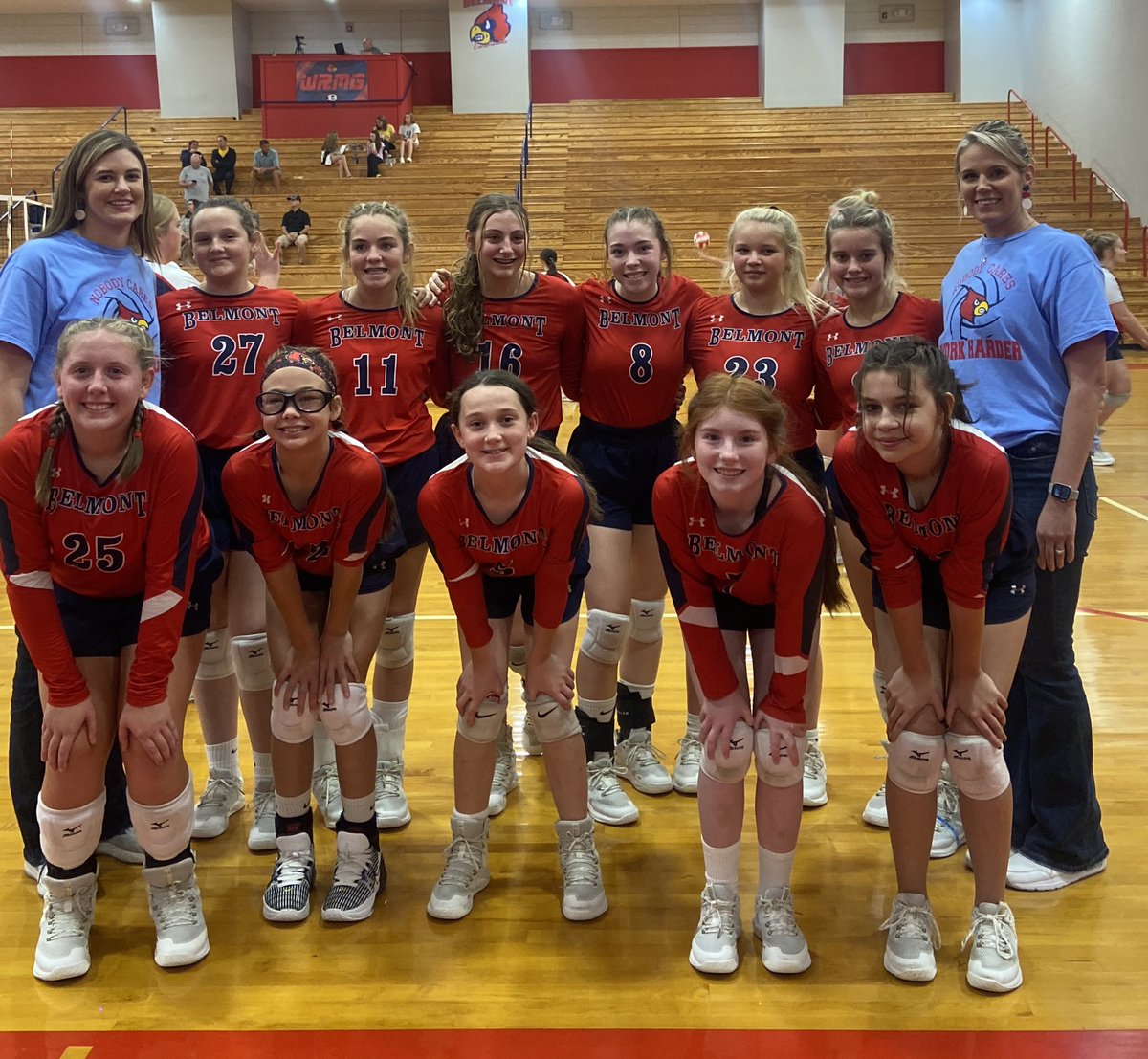 stephcleveland1's tweet photo. Tonight was the end of our junior high season. These 11 talented athletes were amazing. We finished the season 9-1! I could not be more proud! What an amazing group of kids! #thefuture #buildingatradition https://t.co/b8q7lPuCMl