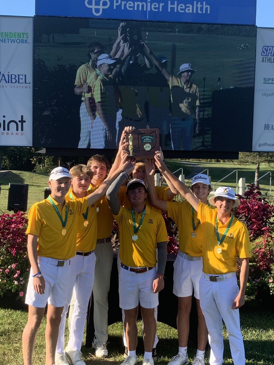 District Champs!  Knights capture their 3rd straight D II SW district title today out at Heatherwoode with a score of 300!
Kreusch 72
Grant Tabar 74
Grawe 76
D. Gochenouer 78
Grady Tabar 80
Thanks to <a href="/heatherwoodegc/">Heatherwoode Golf Club</a> &amp; <a href="/MiamiValleyGolf/">MiamiValleyGolf⛳️</a> for putting on a great event! #statebound