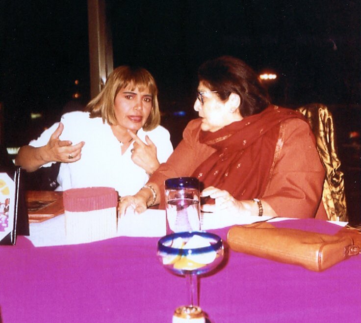 tanialibertad01's tweet photo. Un día como hoy, en 2009, partió mi siempre recordada y admirada Mercedes Sosa, nunca nos cansábamos de conversar; la extraño…. https://t.co/lpqpmbEmj0