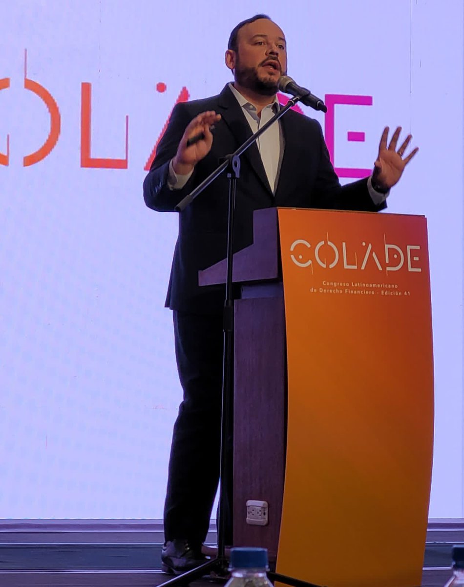 BeliCastillo's tweet photo. Misión cumplida, gracias ASOBANCA por permitirme compartir mi visión sobre tokenización de activos.
Terminé mi periodo de Presidente de #COLADE después de 4 años, con una pandemia en el medio, pero haciendo el trabajo con la firme condición de cumplir con mi país, Panamá 🇵🇦. https://t.co/vYVqUxQflc