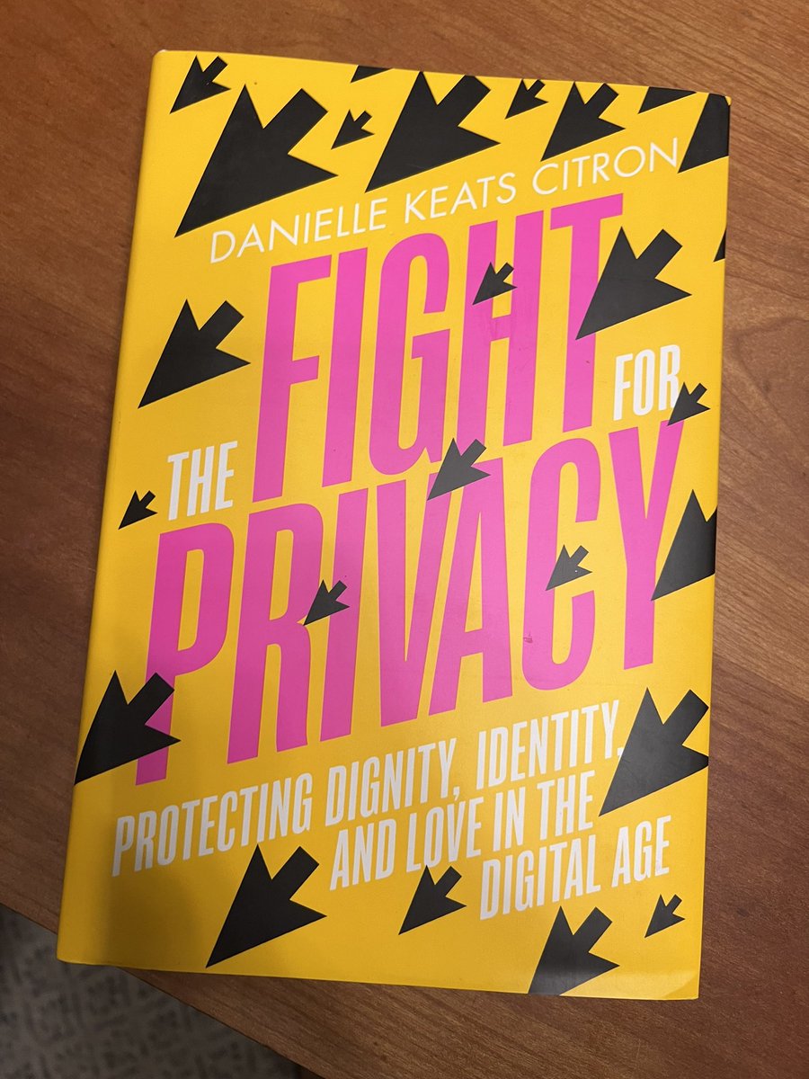 h2pi's tweet photo. It’s here! So excited to read. 🥰 https://t.co/urO64rcDVS