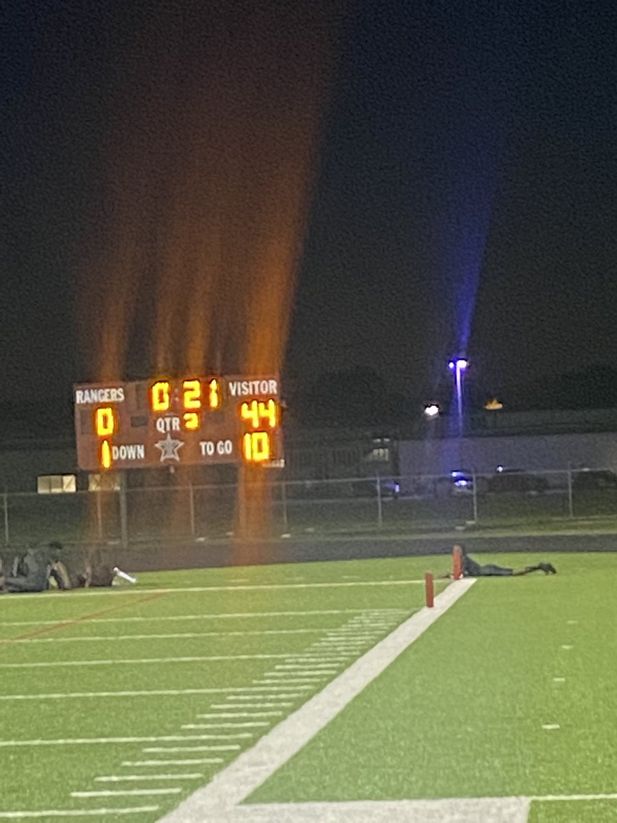 erman_moore's tweet photo. 8A with the big win tonight! #fulshear_fball #coachcodutti https://t.co/BUZrgnucOP