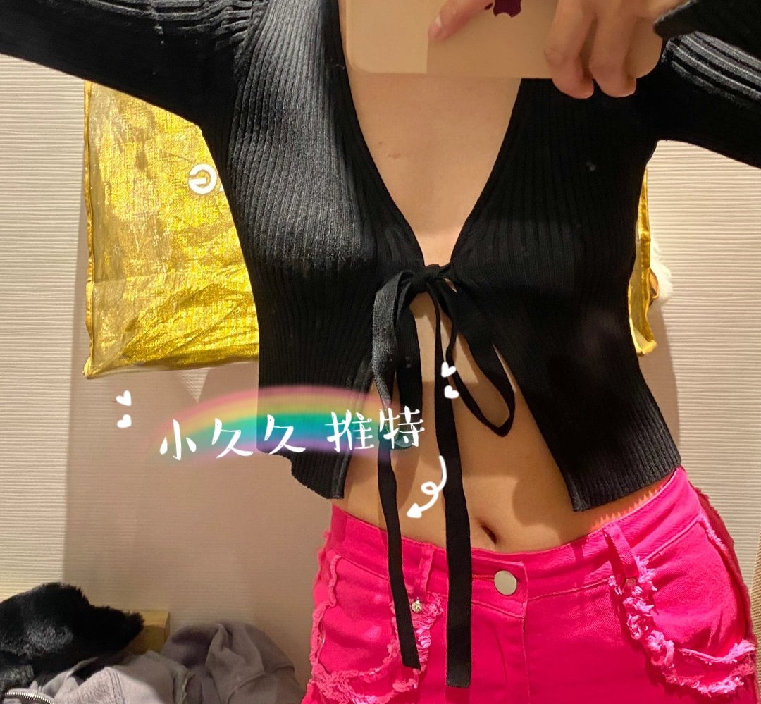 小身板儿，我怕你打我🤫 https://t.co/jLpaBowsRp