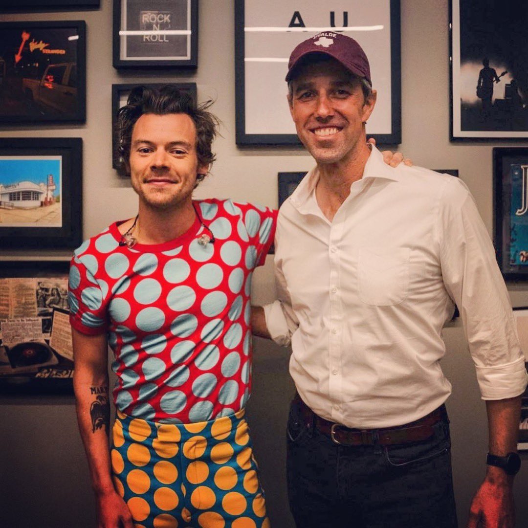 Harry and @BetoORourke backstage at Moody Center in Austin, TX!