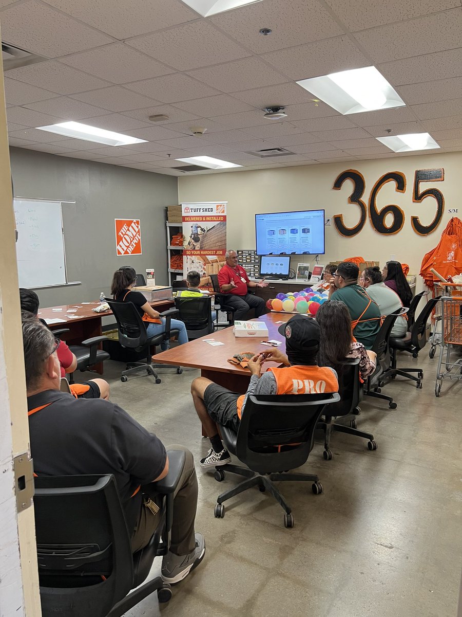 Great Tuff Shed PK for our specialty Tuesday at 0522 ! Creating our army of associates with Lot Associates, Service desk, Paint, of course our specialists and even our store manager in attendance !!! We’re gonna sell a SHED LOAD