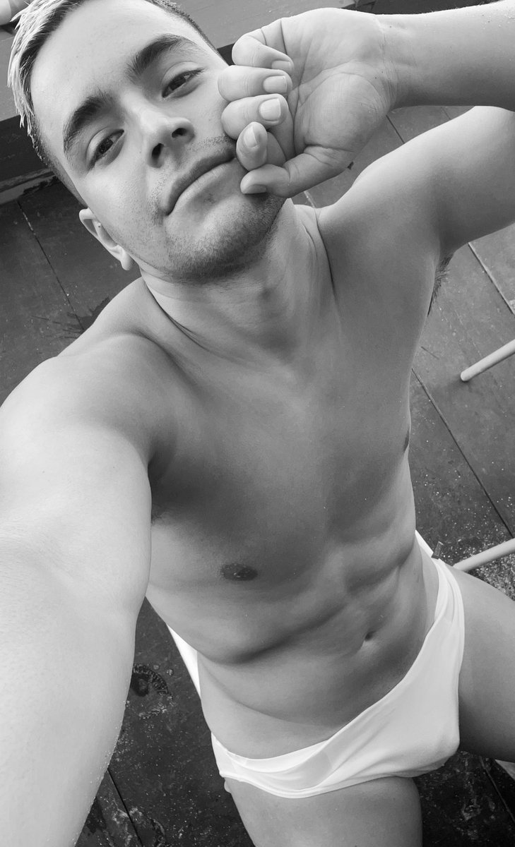 Edsonfitmx's tweet photo. Buenas noches 🤭 https://t.co/OdV8Maxsjd