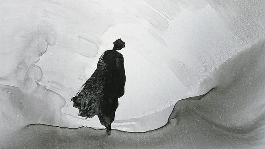 okvikram's tweet photo. Gao Xingjian limits his palette to dark ink on white canvas to create these outstanding meditative pieces. Think this idea of limited design space is underrated. Pulling back on details often evokes more than not. https://t.co/WLOrRIiz3i