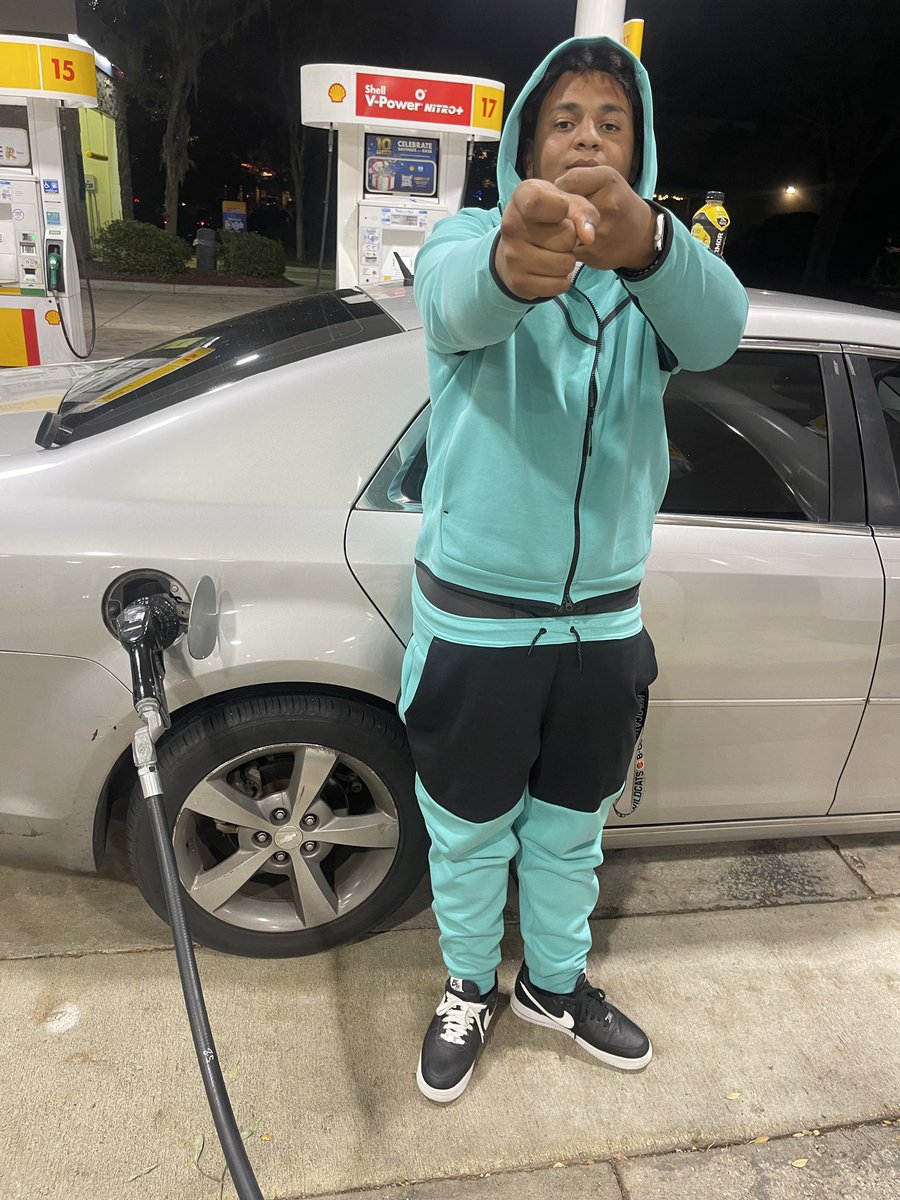 guybur8's tweet photo. RIP KOBE BEAN see the opps im droping bout 80⛹🏽‍♂️⛹🏽‍♂️📈📈🏆#BCU https://t.co/AqF3SeyKsZ