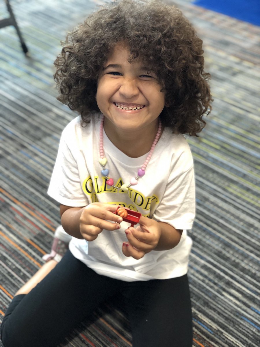DHHSskelton's tweet photo. Interactive Writing aka hands-on language, working memory, and explicit sight word instruction…⁦@WalstonsClass⁩ is rocking it!!! #matzkeproud #NWHCC #lovelanguageliteracy https://t.co/SDwkhG8jou