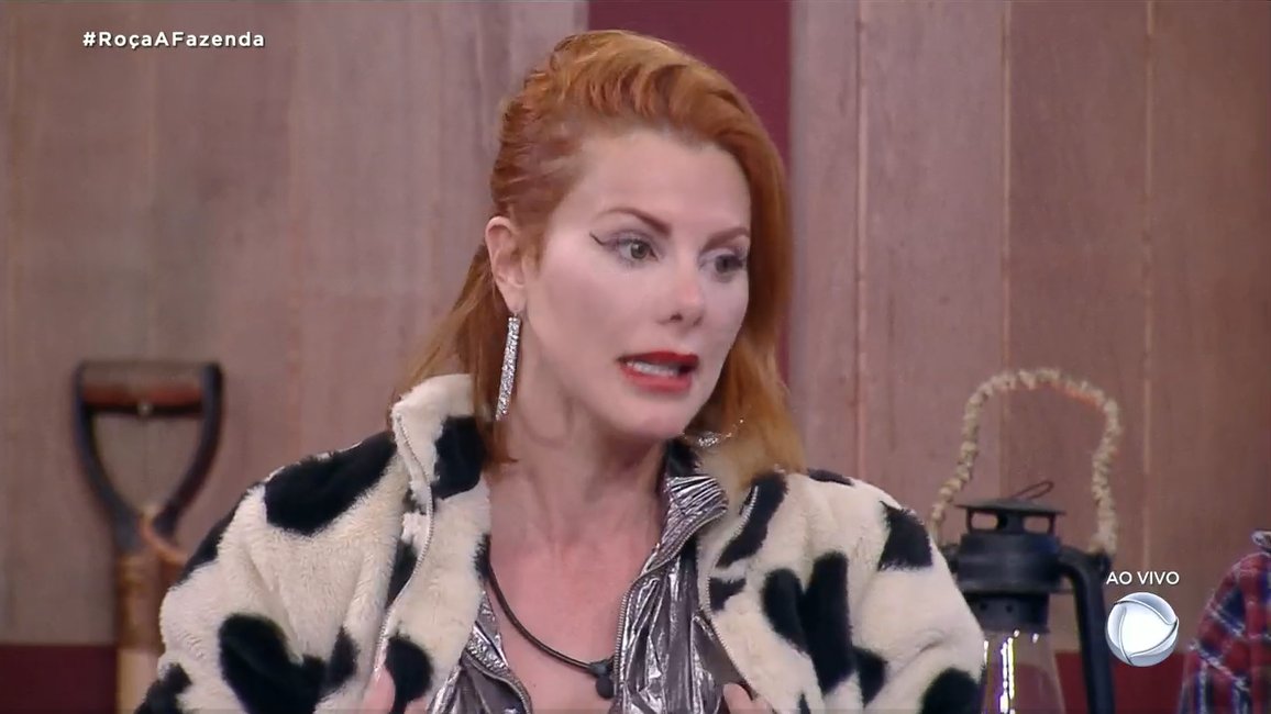 diegoschueng's tweet image. Caraca! Deolane ameaçando a Deborah ao vivo! "Nosso negócio é lá fora!"
Deborah: "vc tá me ameaçando de novo?" #RoçaAFazenda