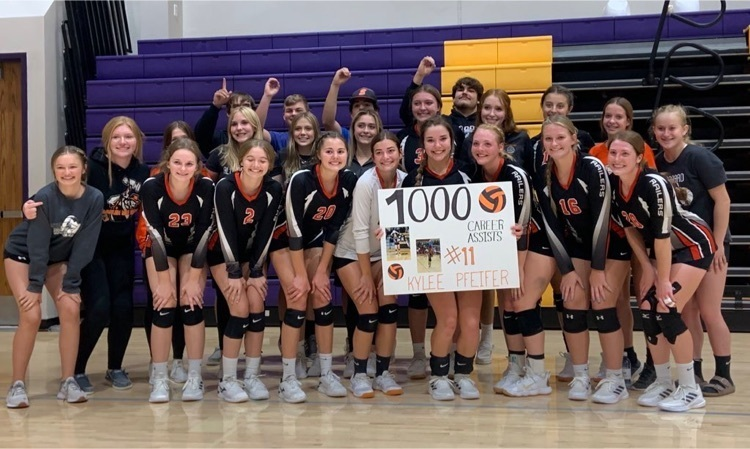 USD388's tweet photo. Congratulations to Kylee Pfeifer for 1,000 varsity career setting assists as a Junior! She reached her goal during the second set of the Wakeeney-Trego match tonight! 
#AllAboard #KeepTheTrainRolling

@sportsinkansas https://t.co/gitd7ExM2U