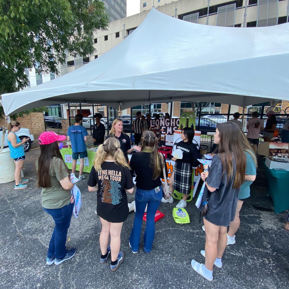 UTLonghornEMS's tweet photo. We had a great time at the West Campus National Night Out, hosted by @safehorns! Thanks to everyone who came tonight! 🚑 https://t.co/NfqQczZTR0