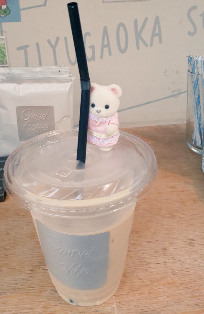 kumachamu_chamu's tweet photo. チャイおいしかった😋✨
#シルバニアファミリーポップアップパークinjiyugaoka
#Sunsetcoffee https://t.co/AchCjpoPO6