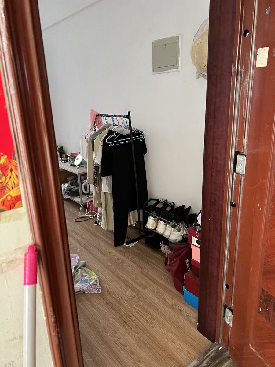 libo526108's tweet photo. 扫楼 恋足  同好 加我Q3579507960 有交流组织 https://t.co/cZnJSrWUoB
