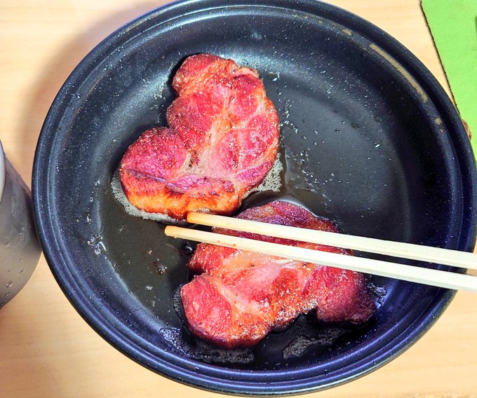 ズイフェスで焼くつもりで談合坂で買ったベイクンを昼間っから焼くなど

なんだかんだでワタワタしてて肉焼きとかできなかったなぁ… 