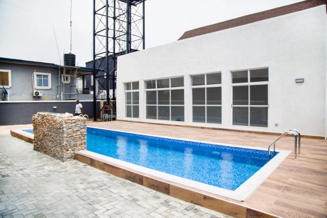 hisreal_multi's tweet photo. Book for your luxurious shortlet apartments without stress at affordable prices within Lagos and Abuja
DM 08071217925

#LiverpoolFC #UEFA #MONEY #AudioLeaks #Ashawo https://t.co/rb5o18rFqt