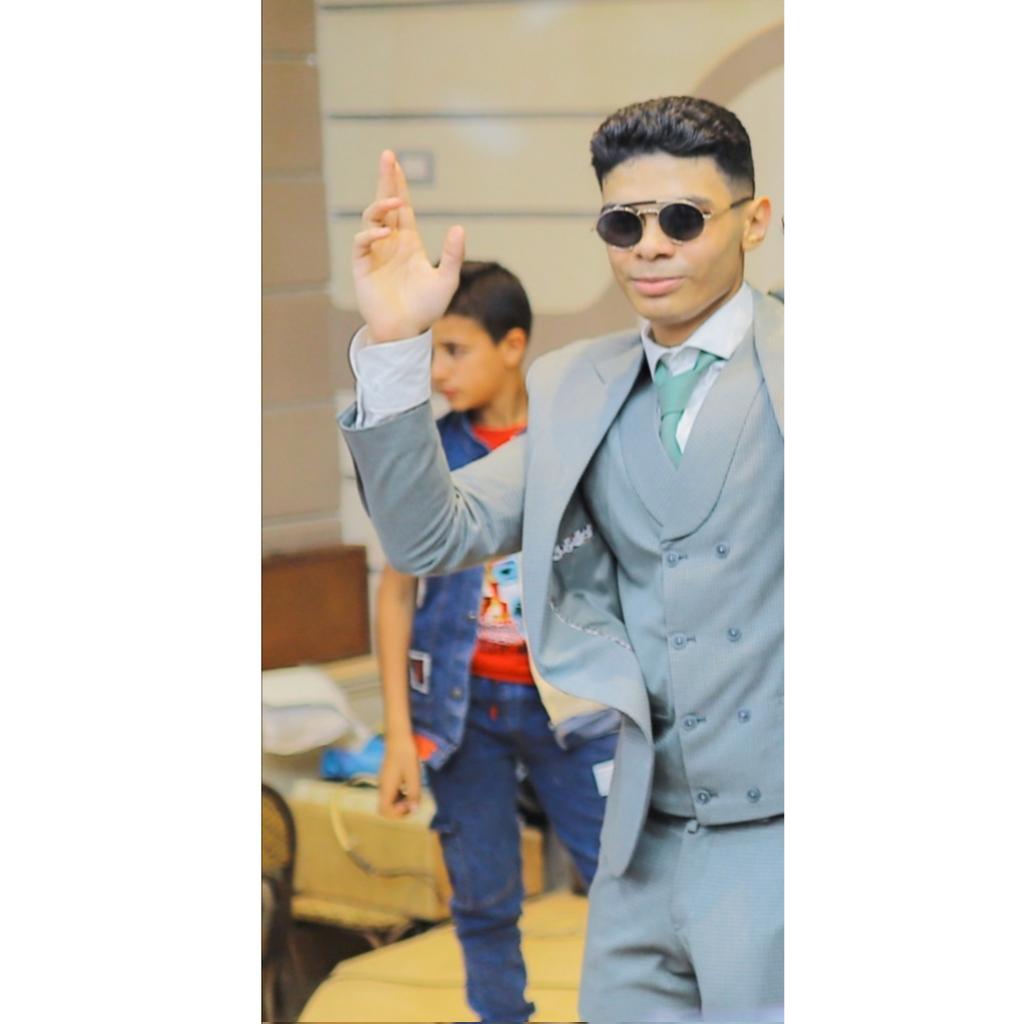 يعم التاريخ يحكي بآسم افعالنا ان مفيش مخلوق عرف يزعلنا🦅