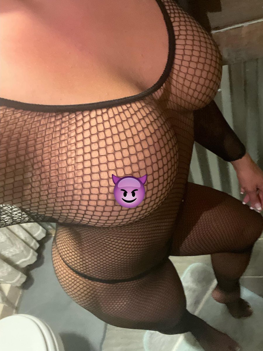 PeytonBrooke_1's tweet photo. Subscribe to my OF for the uncensored version of these 🔥 pics! LINK IN BIO! It’ll be 2 weeks until I get back to my man, someone want to cum fuck me so I can video it for him? 😈💦 #sexy #onlyfans #onlyfansgirl #cumslut #swinger #hotwife #freaky #nasty #daddyslilwhore #cuminme https://t.co/fW0v7UdG7z