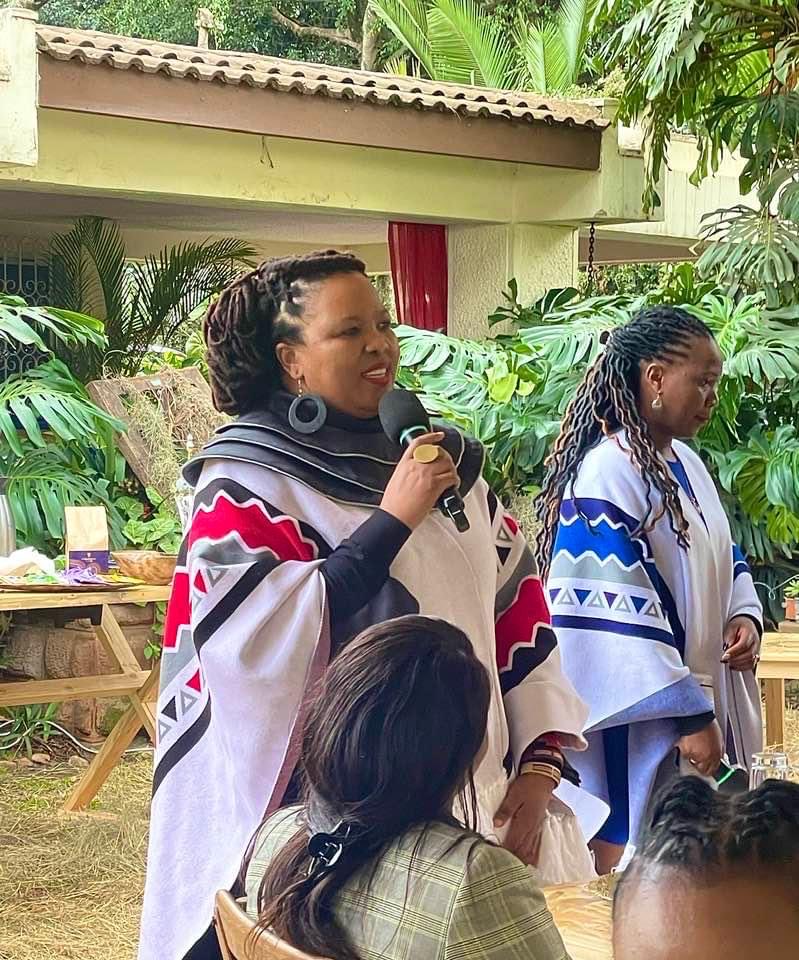 CCiiru's tweet photo. Whatever weather this is π§, we are ready for it π€©.
#Funhomes ponchos re stocked.
#Authentic #funky #versatile #unisex https://t.co/sV3LhEo5lz