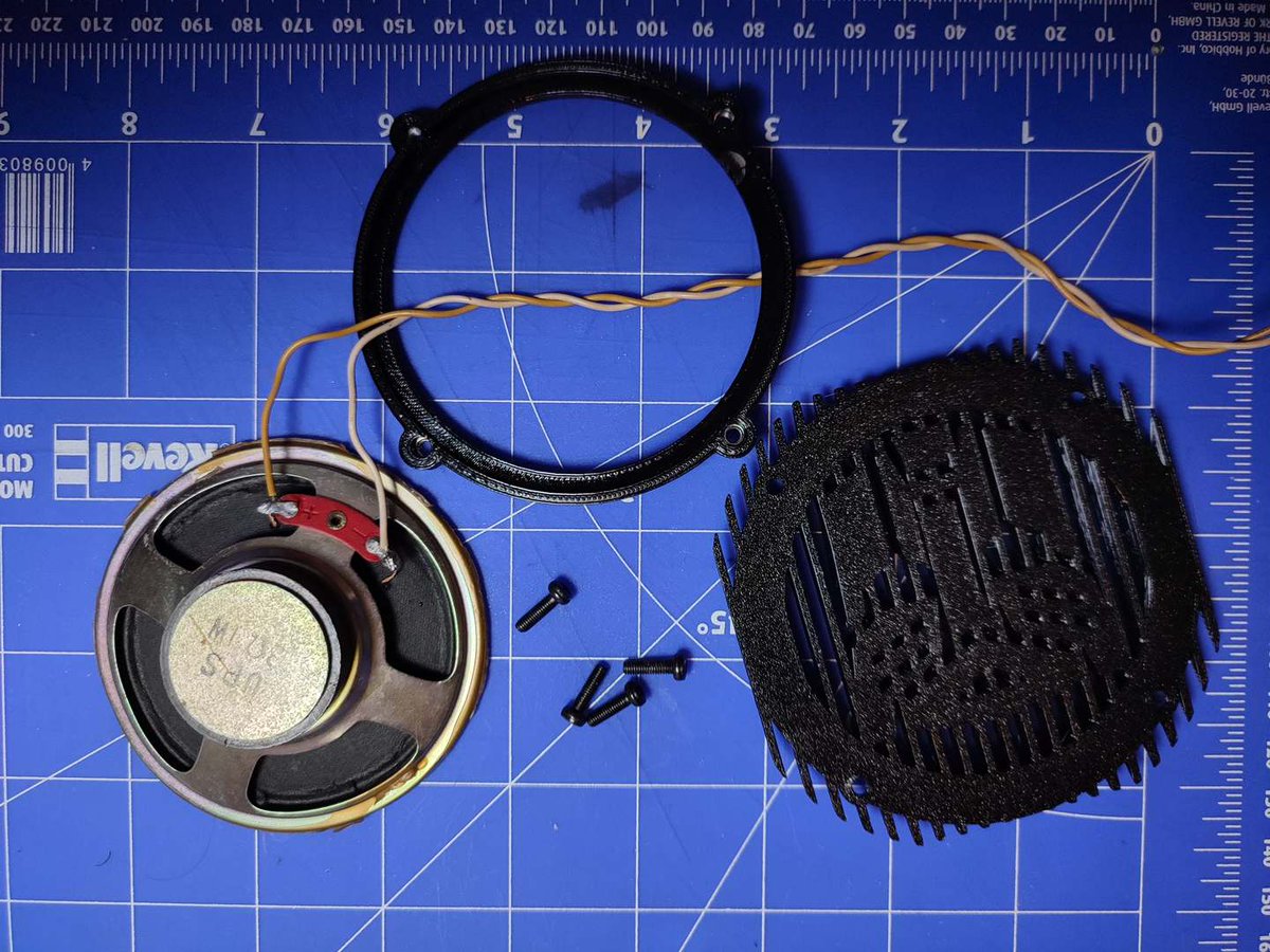 pedja_supurovic's tweet photo. 75mm Speaker mask with Transformers logo
https://t.co/gUFmihwrfa
#3Dprinted #3Dprinting #3dprint #maskenbal #haloween #kids #toys https://t.co/xdv6GxDRhk
